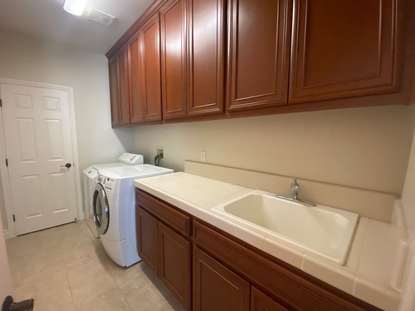 Pleasanton House: 3603 Fieldview Ct.