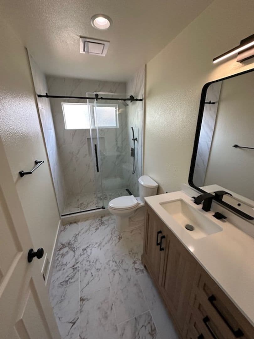 Pleasanton House: 4649 Denker Dr
