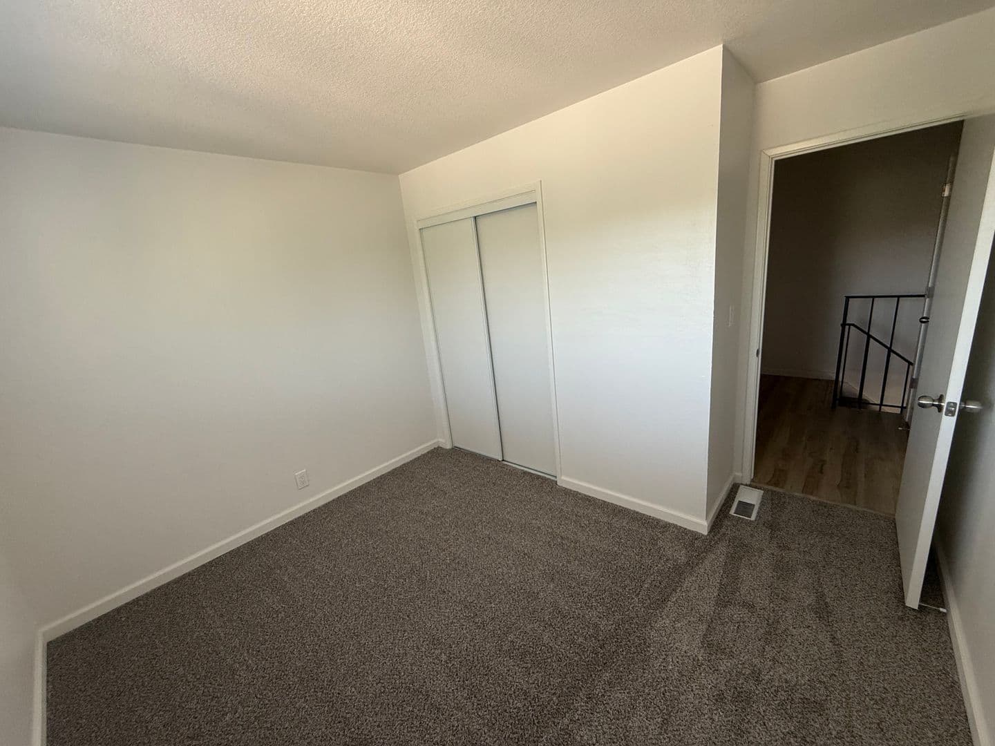 Brentwood House: 420 Chestnut St