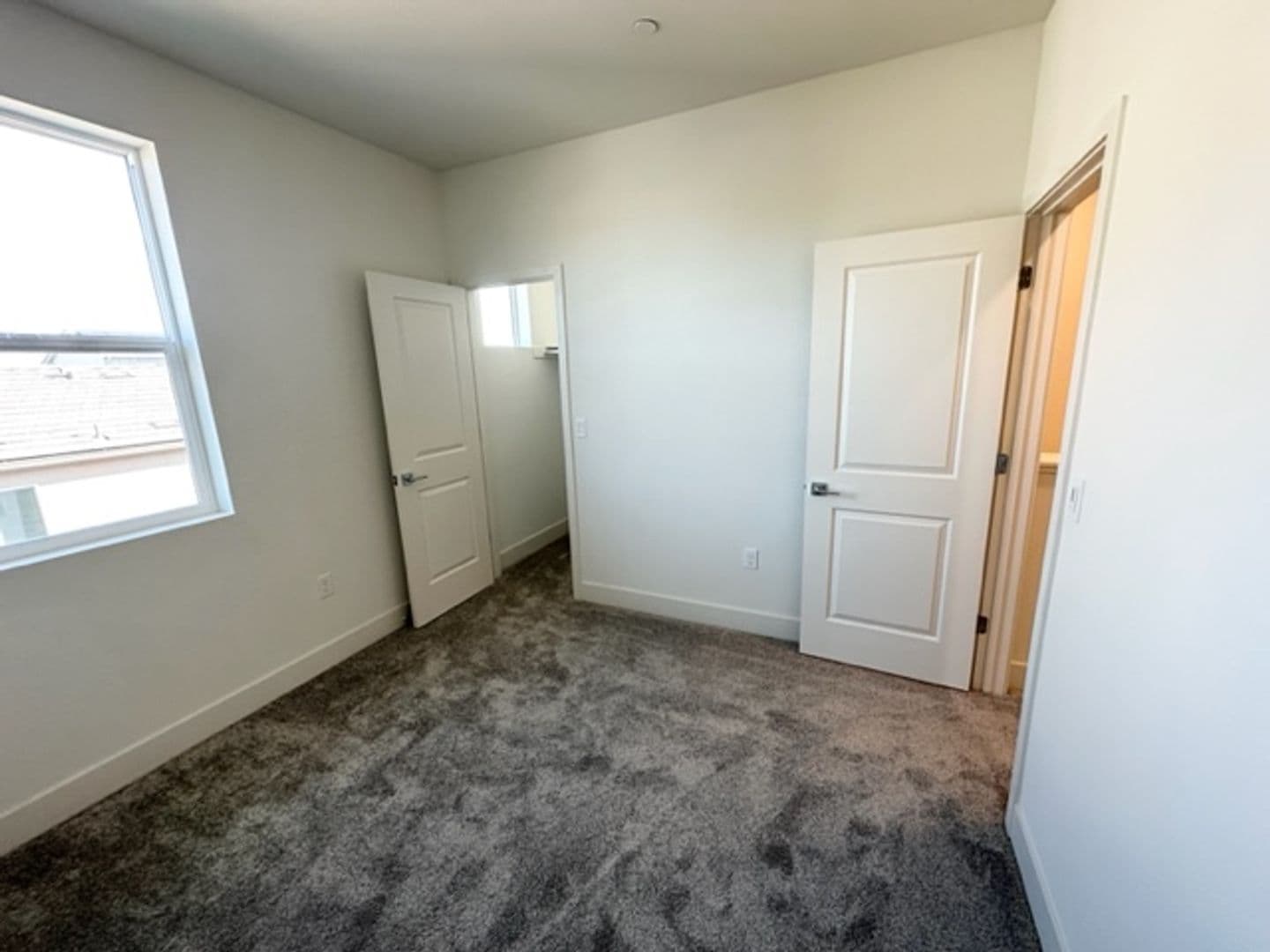 Dublin House: 6480 Rosebay Ct.