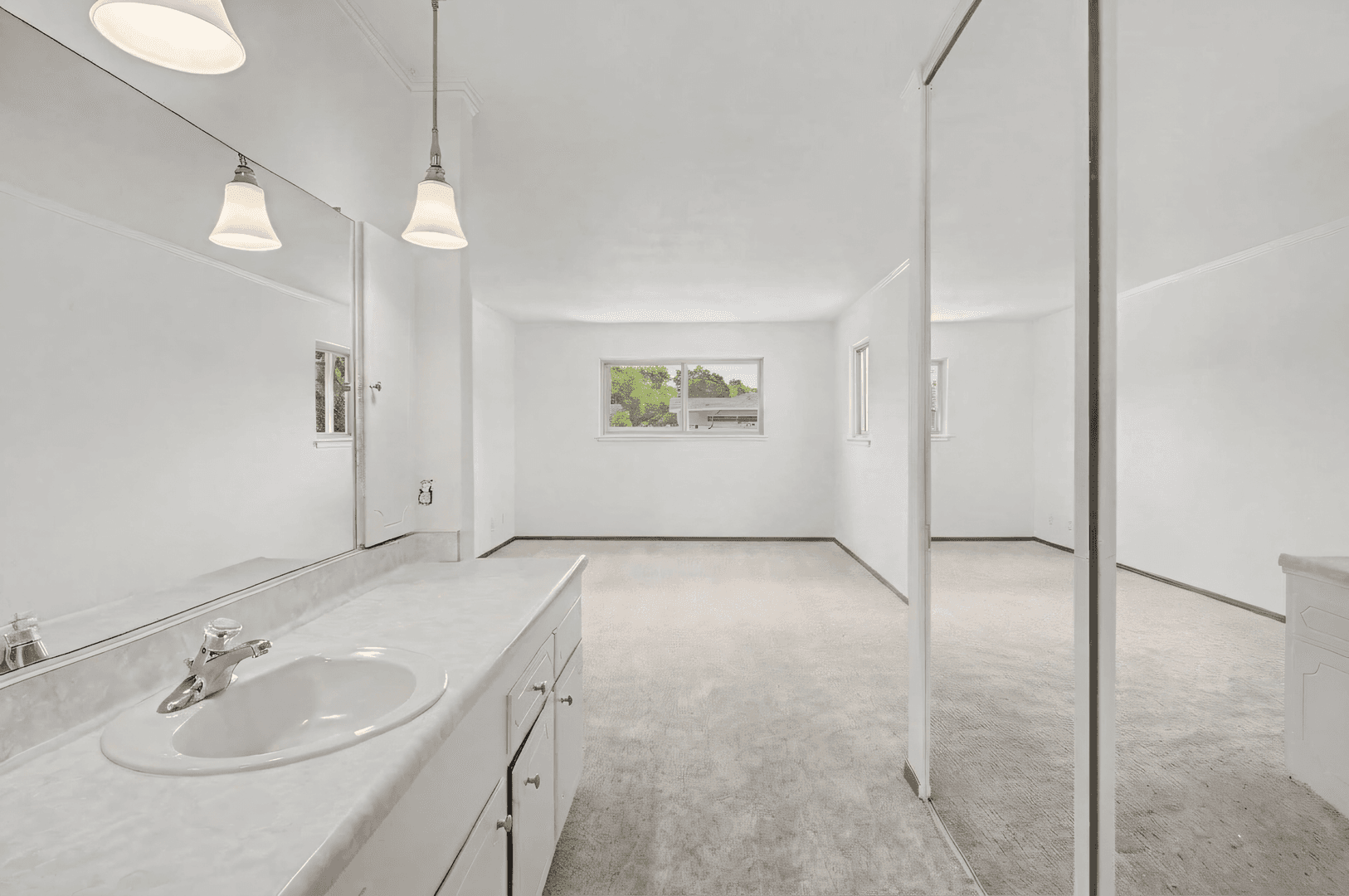 Pleasanton House: 5291 Crestline Way