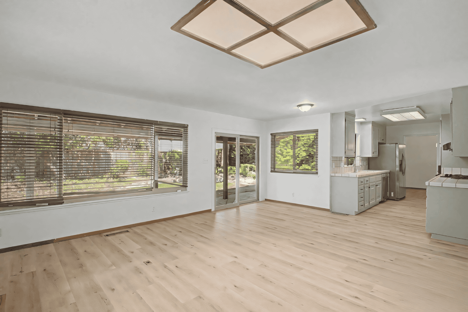 Pleasanton House: 5291 Crestline Way
