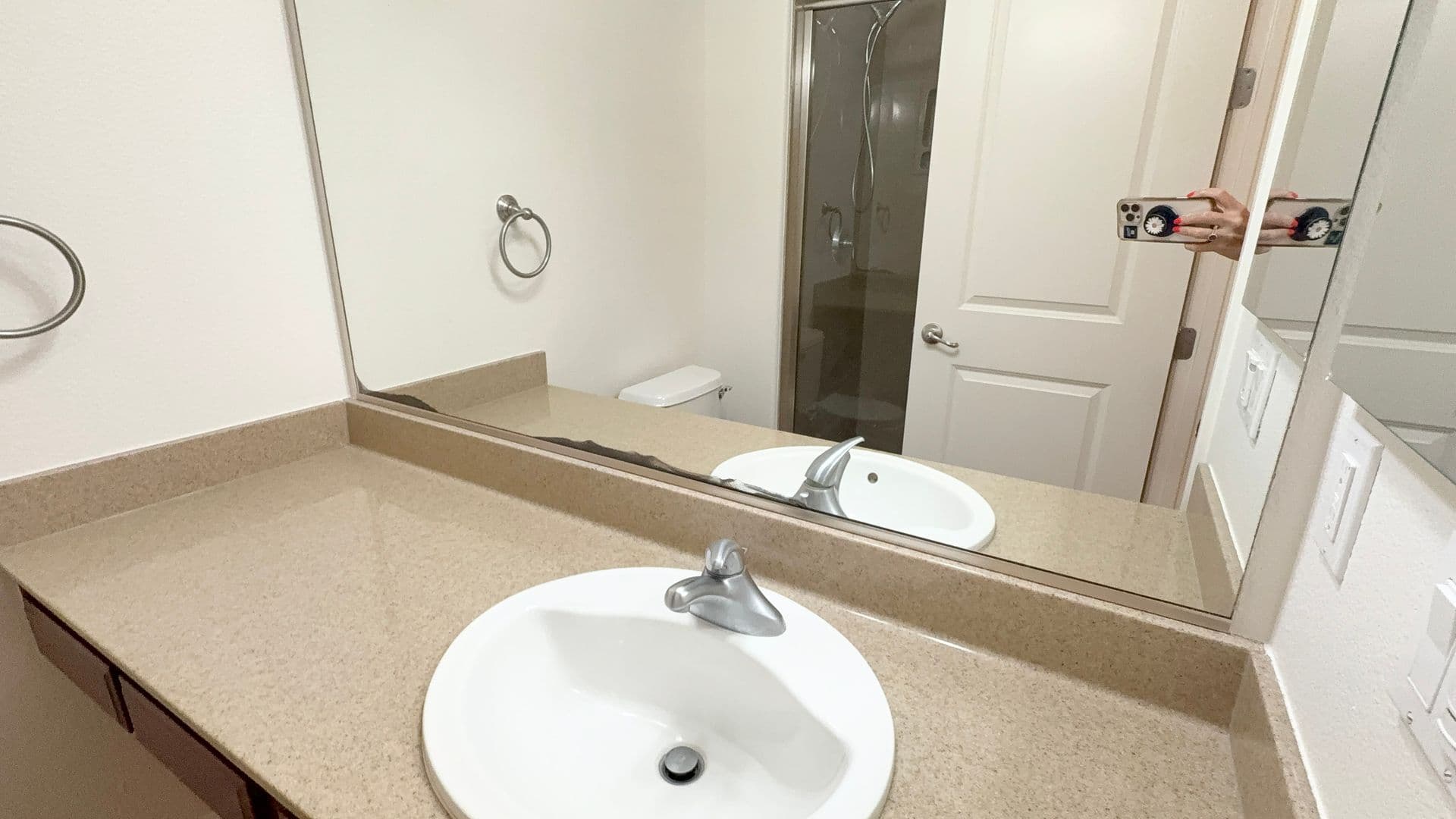 Dublin House: 2327 Capistrello St