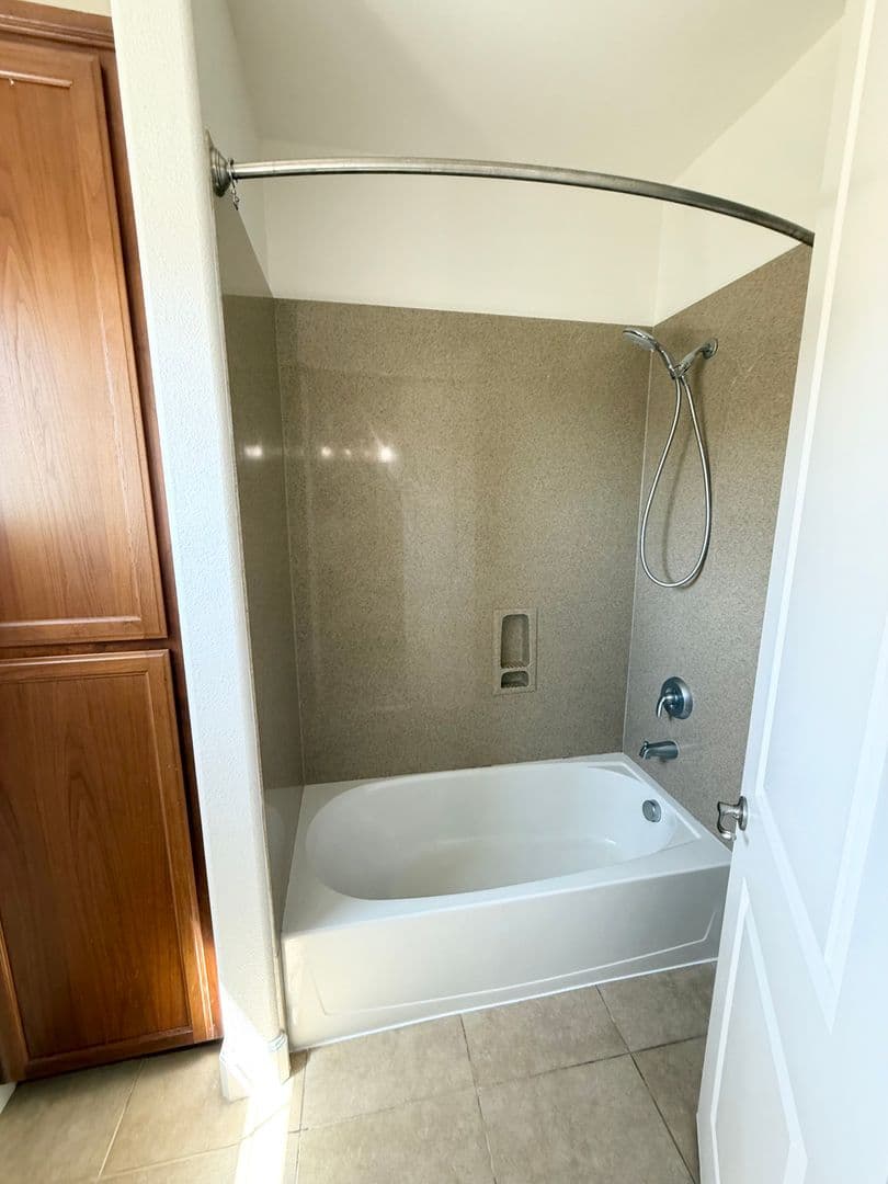 Dublin House: 2327 Capistrello St