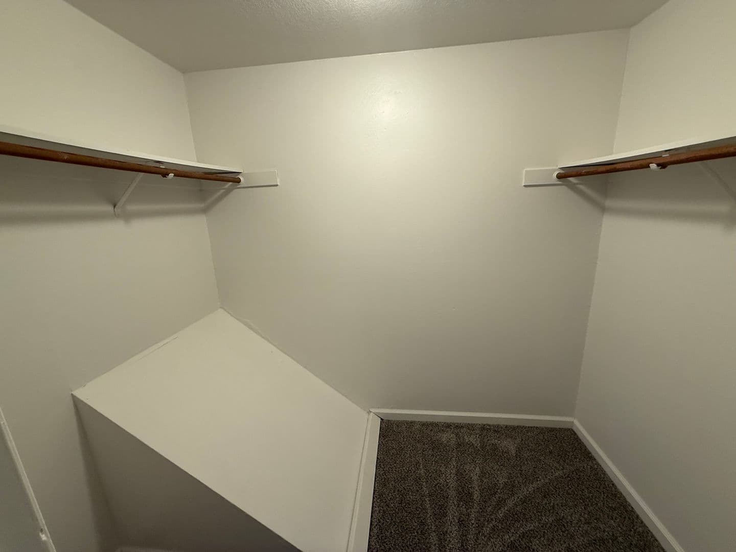 Brentwood House: 420 Chestnut St