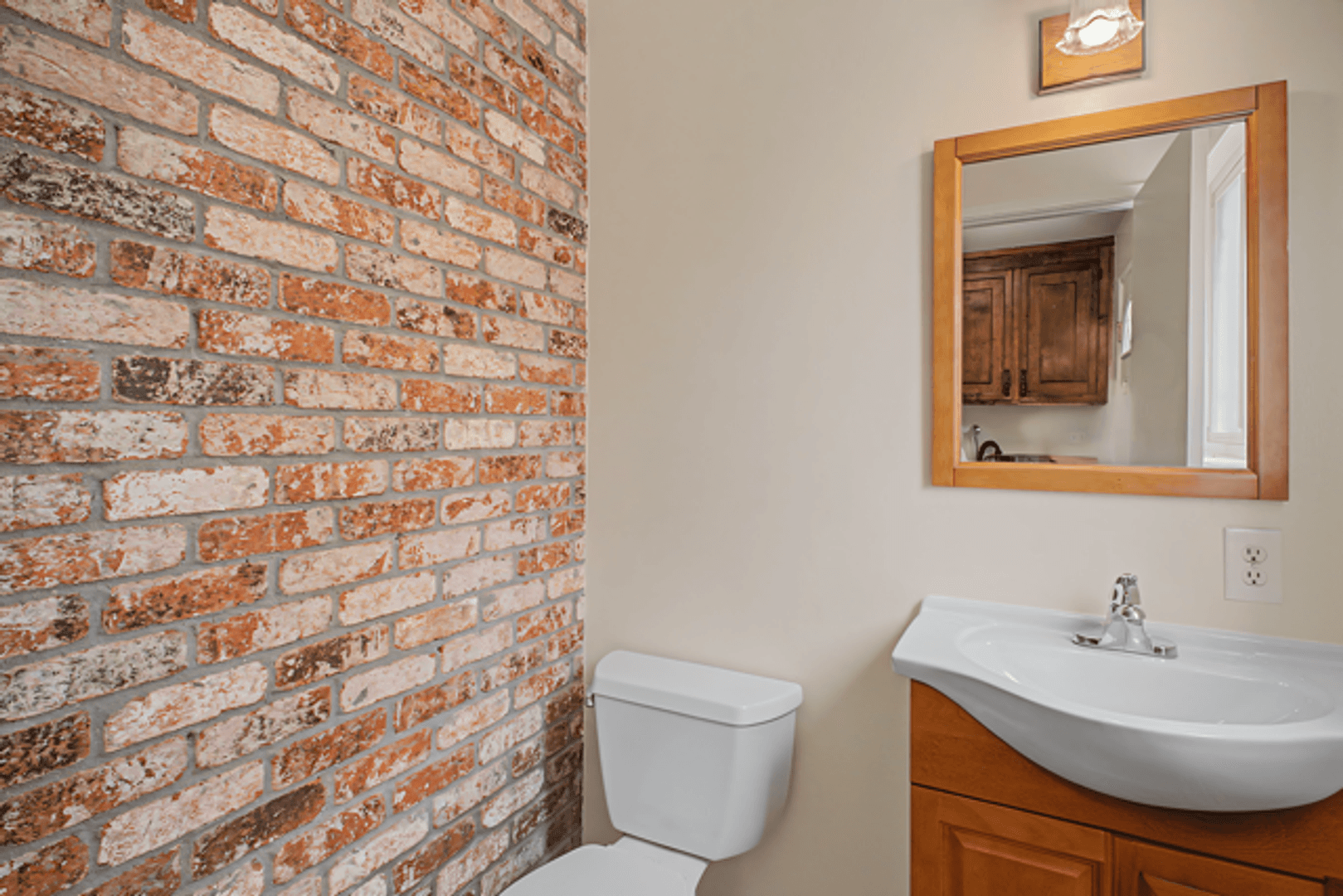 Pleasanton House: 5291 Crestline Way
