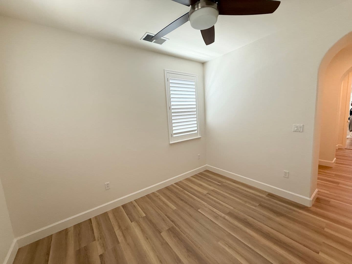 Dublin House: 2327 Capistrello St