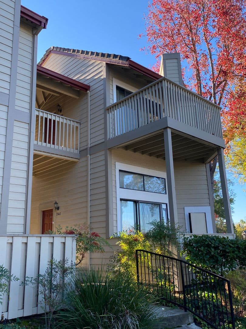 Pleasanton House: 3346 Smoketree Commons Dr.