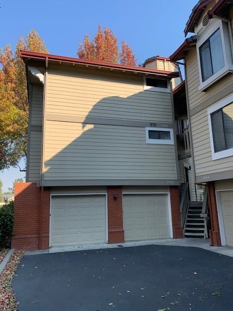 Pleasanton House: 3346 Smoketree Commons Dr.