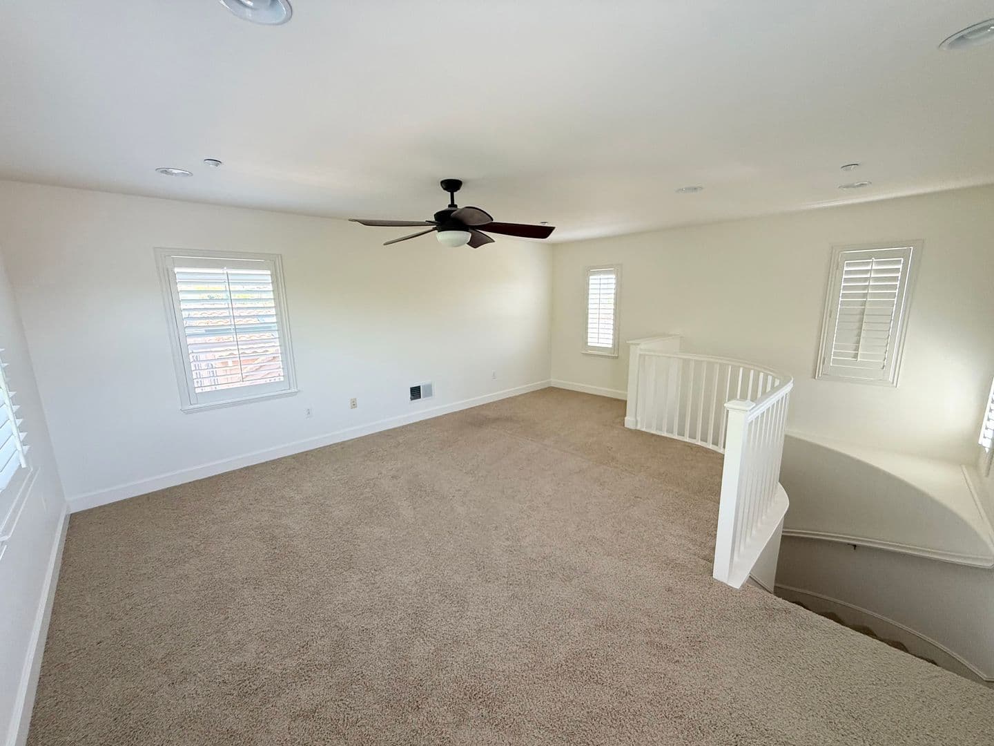 Dublin House: 2327 Capistrello St