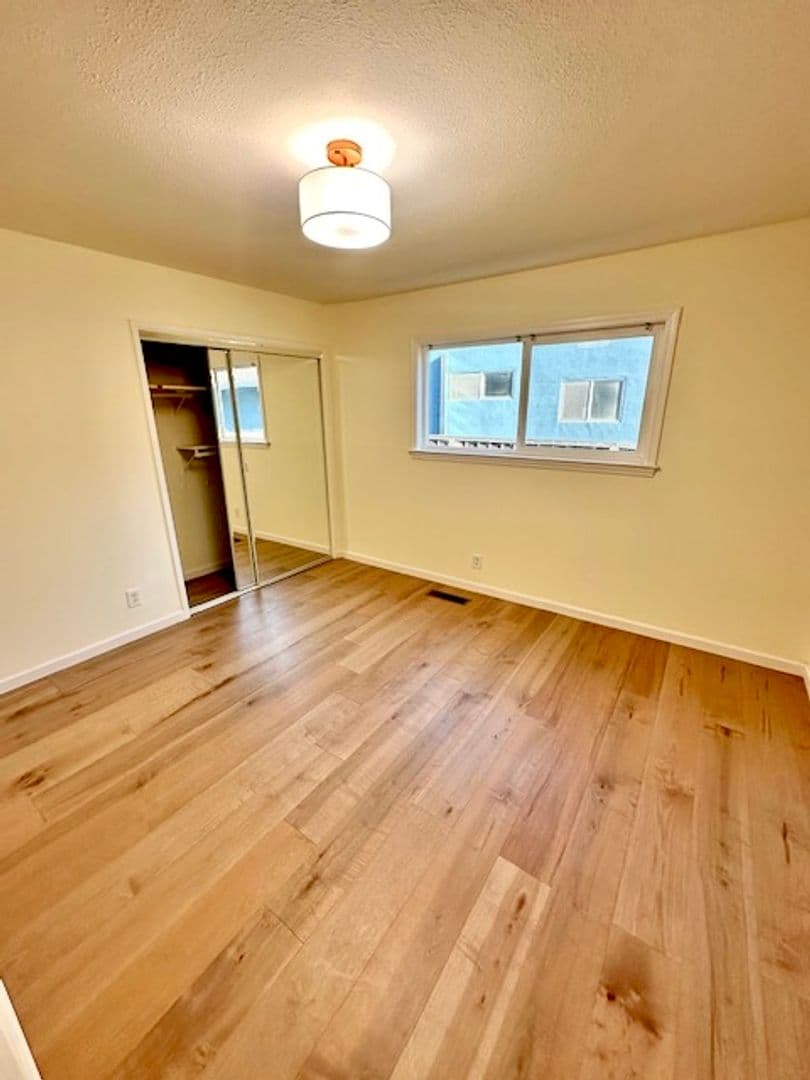 Pleasanton House: 4649 Denker Dr