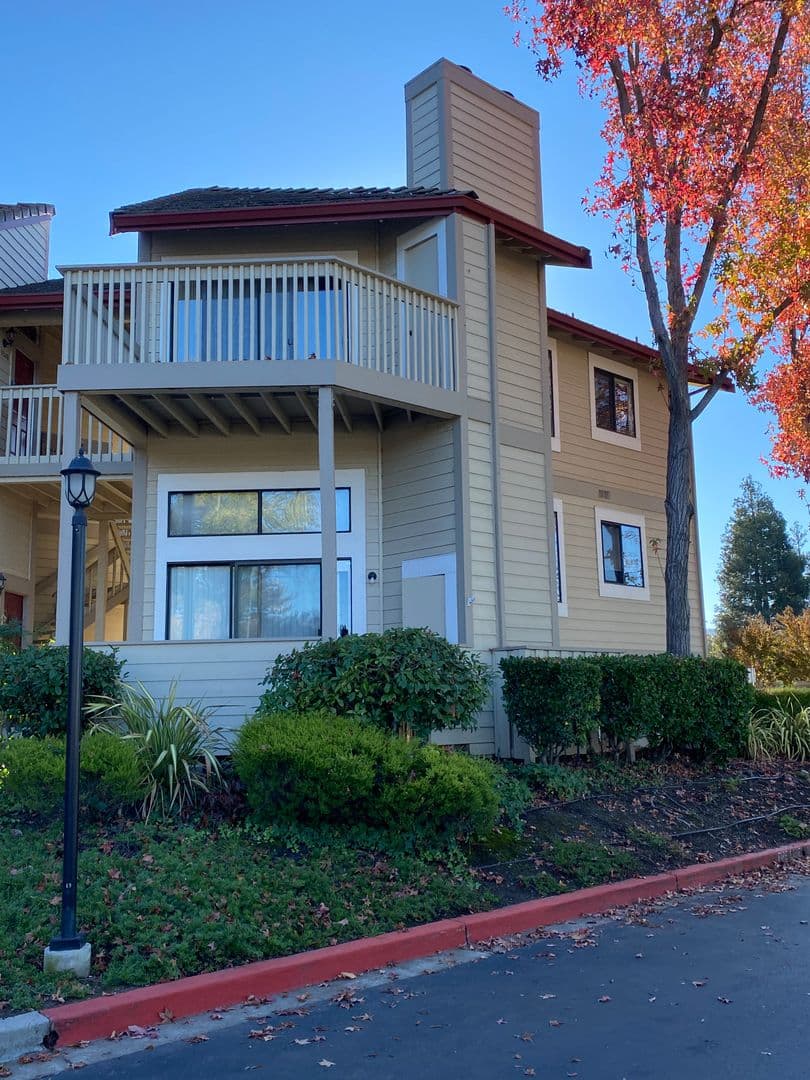 Pleasanton House: 3346 Smoketree Commons Dr.