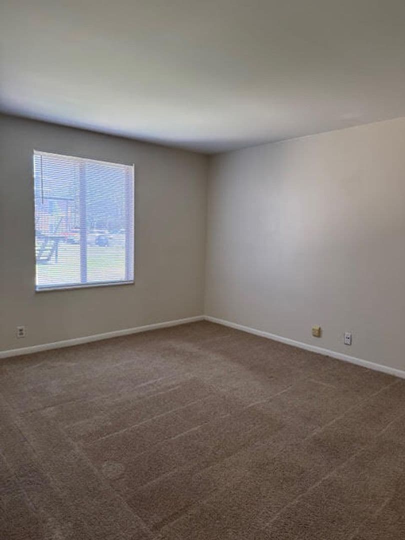 Nashville Apartment: 2601 Hillsboro Pike