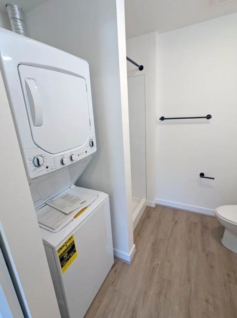 Seattle Apartment: 711 N 35th St