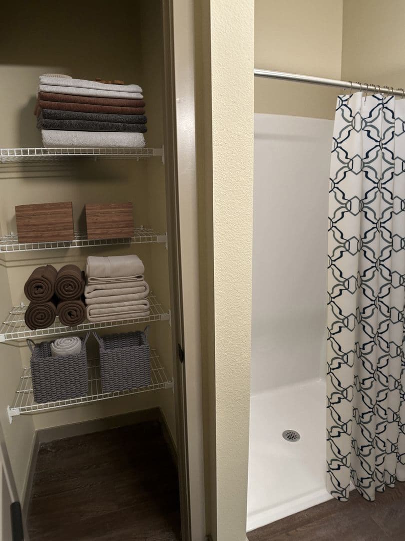Coeur d'Alene Apartment: 1705 N Government Way