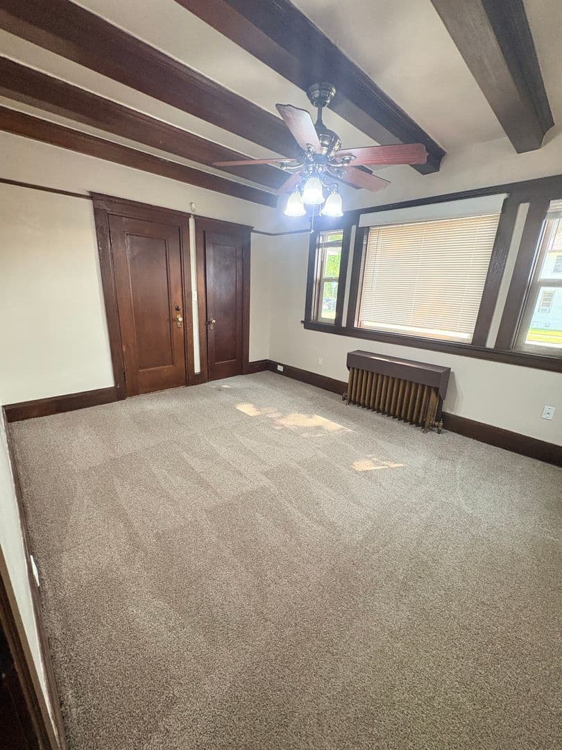 Spokane Apartment: 1619 N Madison St