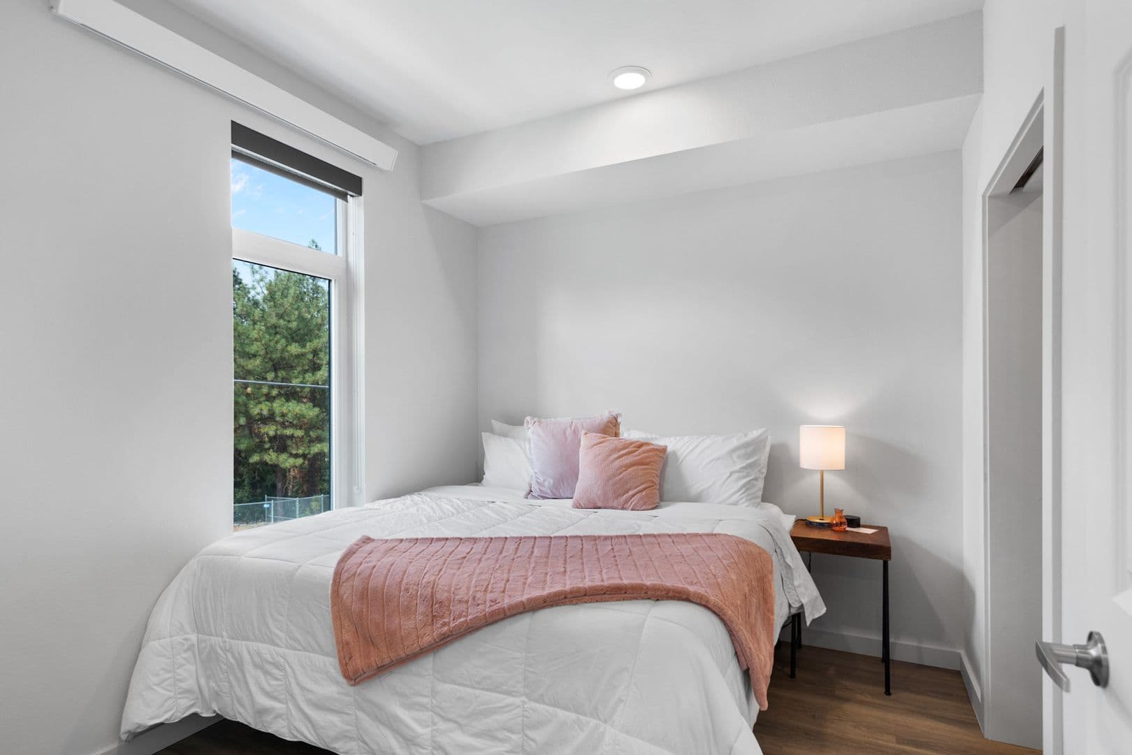 Spokane Apartment: 1520 S Rustle St