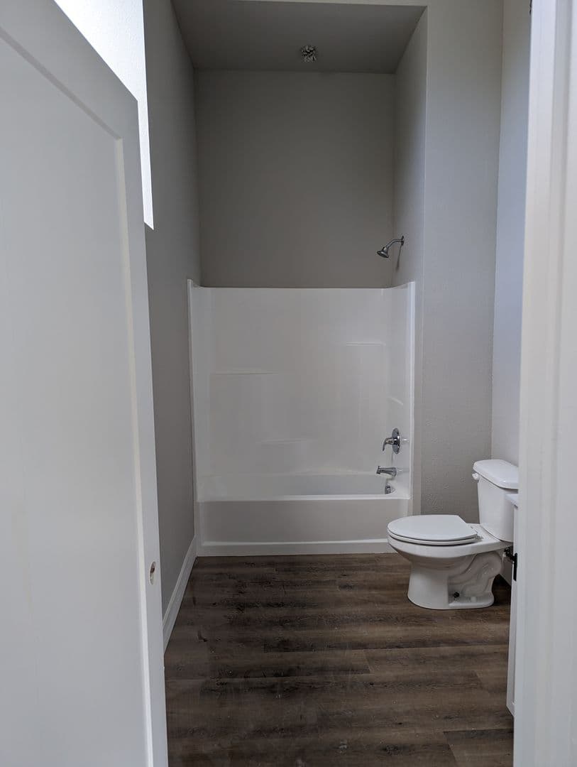 Kellogg Apartment: 514 McKinley Ave