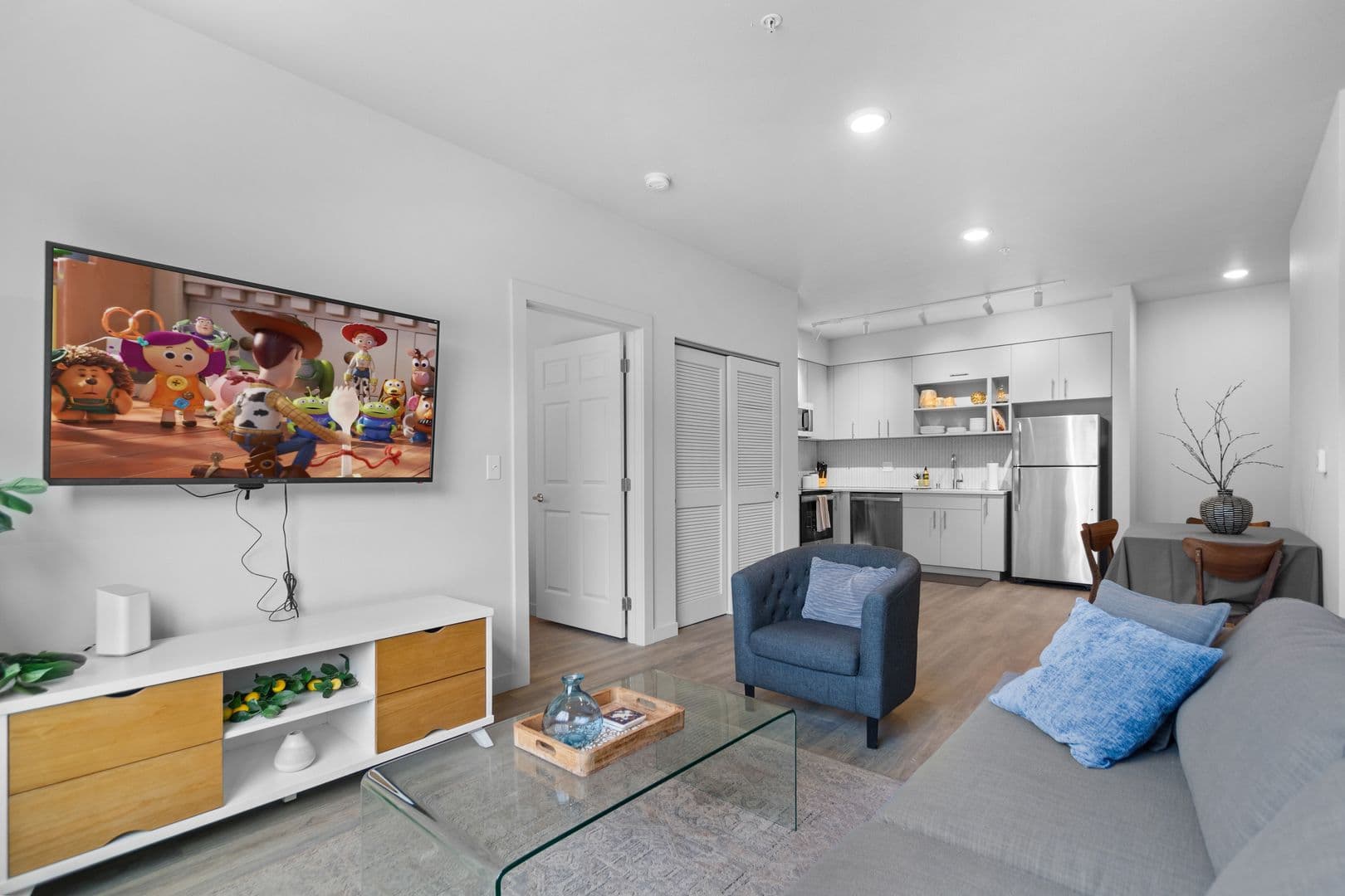 Spokane Apartment: 702 W Hastings Rd