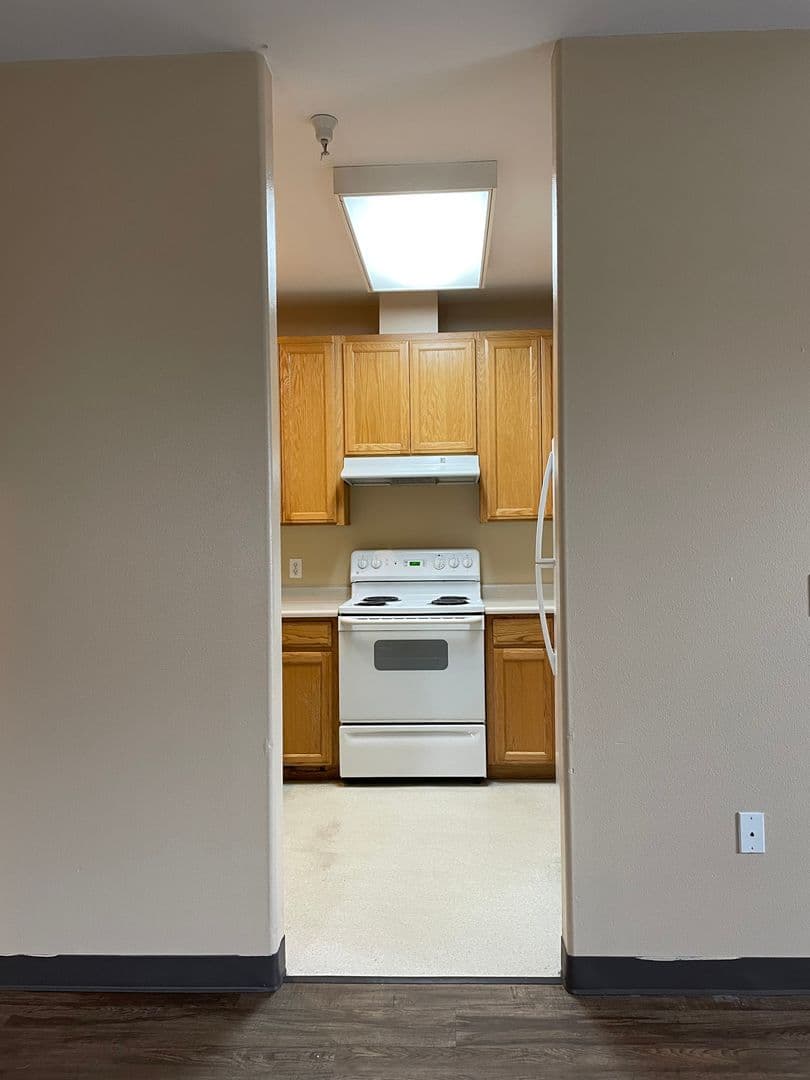 La Grande Apartment: 1208 Adams Avenue