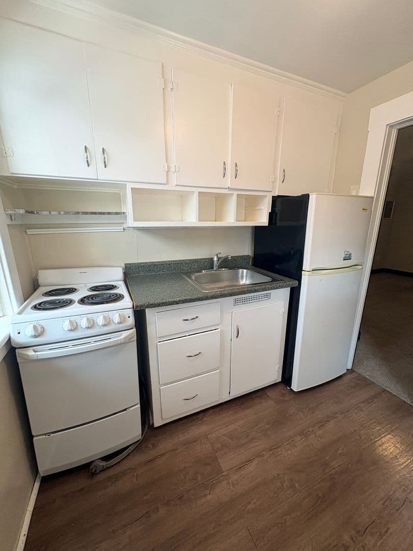 Spokane Apartment: 1619 N Madison St
