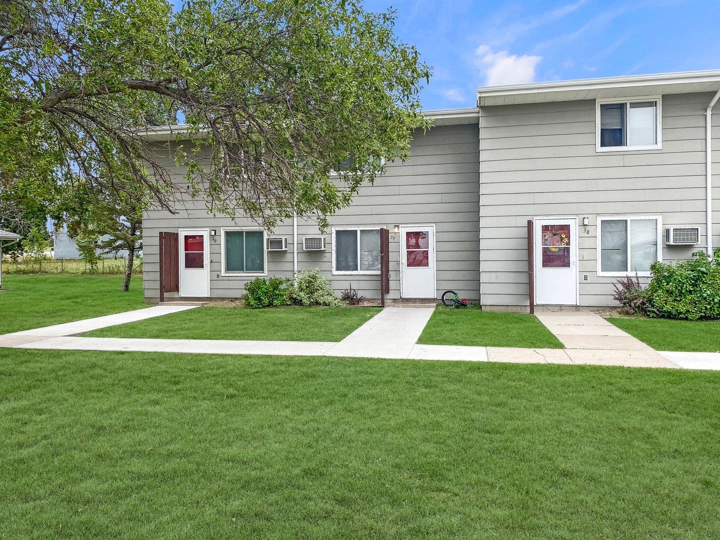 Devils Lake Apartment: 223 South Walnut Street
