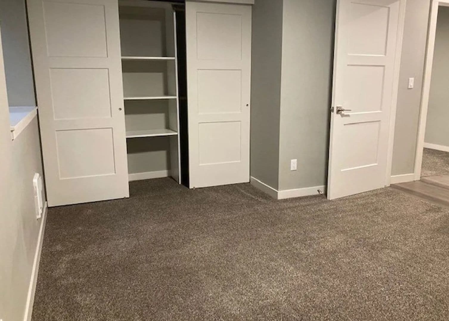Coeur d'Alene Apartment: 1121 E Mullan Ave