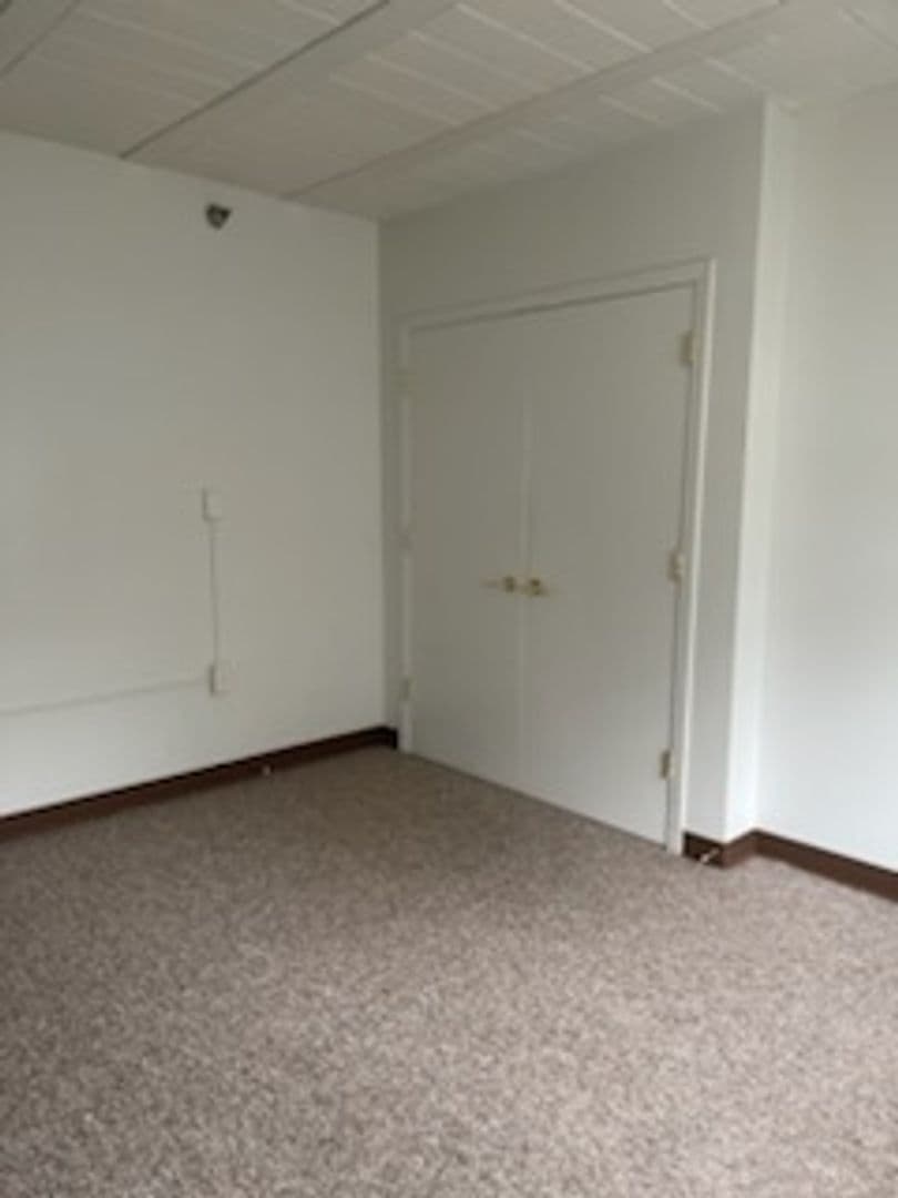 Davenport Apartment: 1607 W 12th Street
