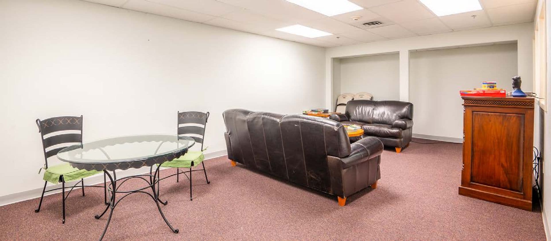 La Grande Apartment: 1208 Adams Avenue
