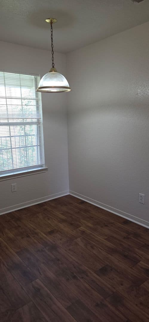 KILLEEN Apartment: 3400 CANTABRIAN