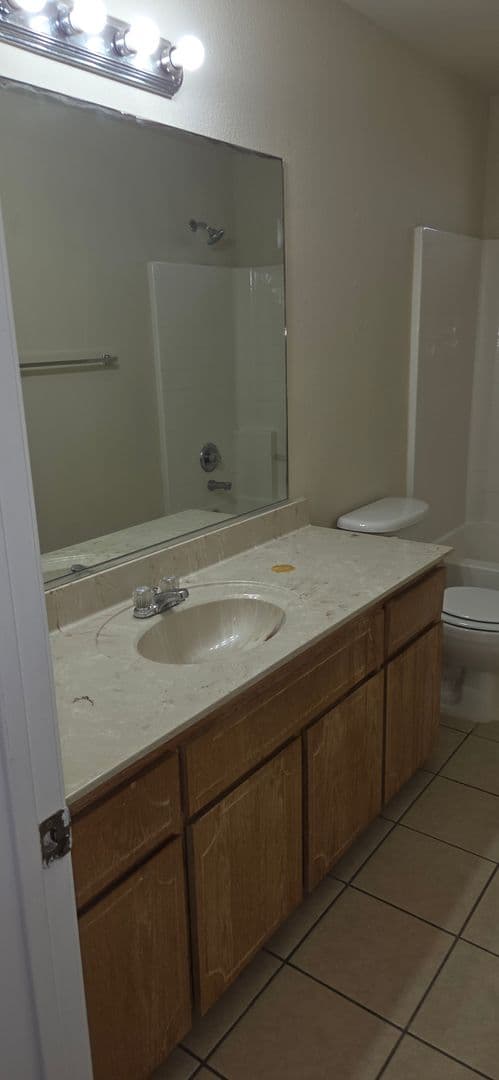 KILLEEN Apartment: 809 LEIFESTER CIRCLE