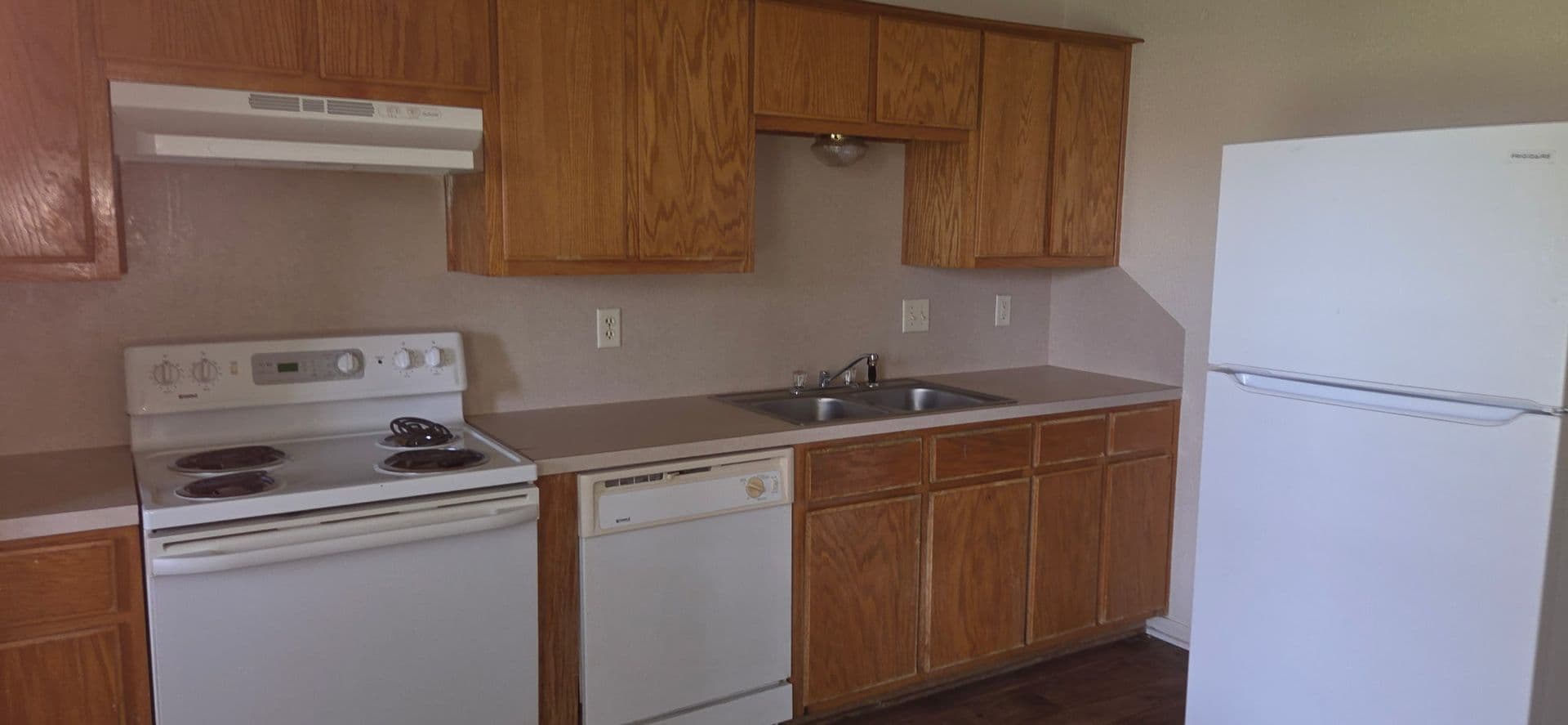 KILLEEN Apartment: 3400 CANTABRIAN