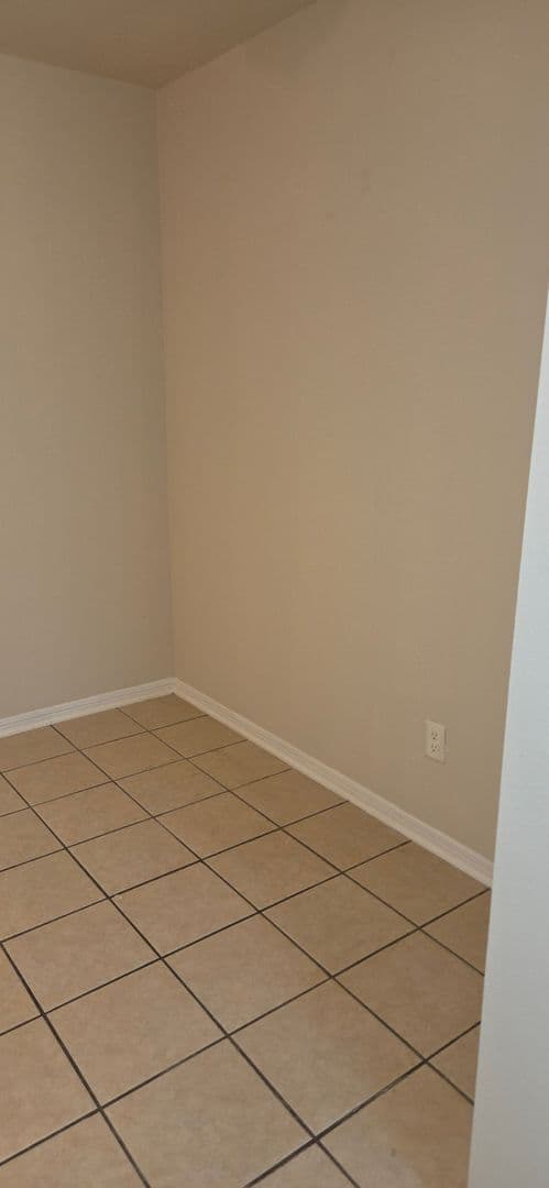 KILLEEN Apartment: 809 LEIFESTER CIRCLE