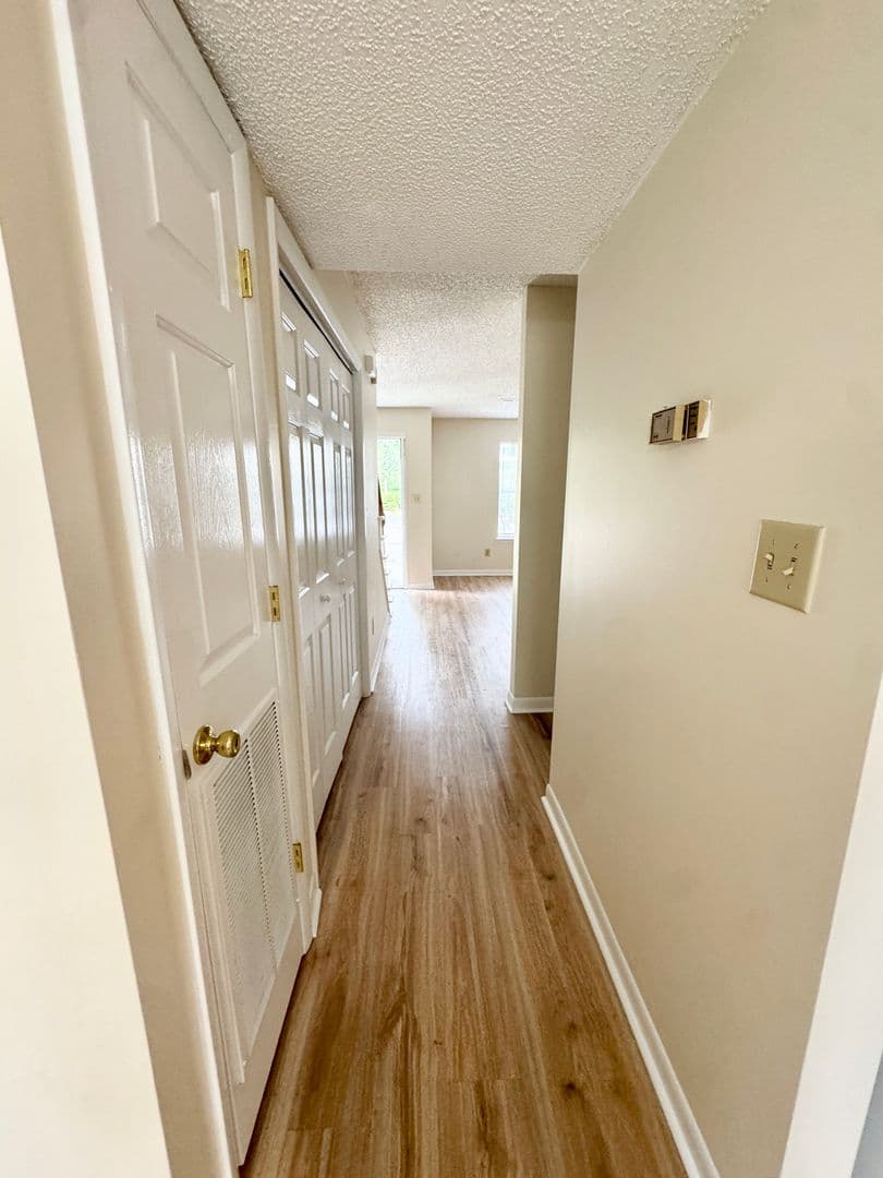 Conway Townhome: 1100 Pine Street, Unit A