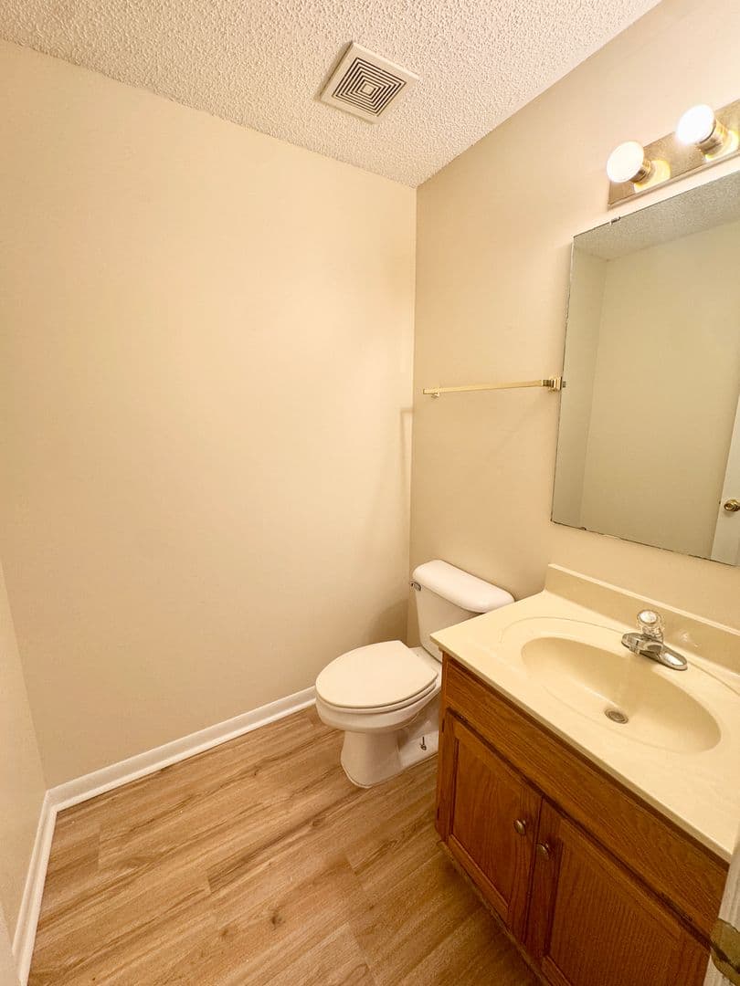 Conway Townhome: 1100 Pine Street, Unit A