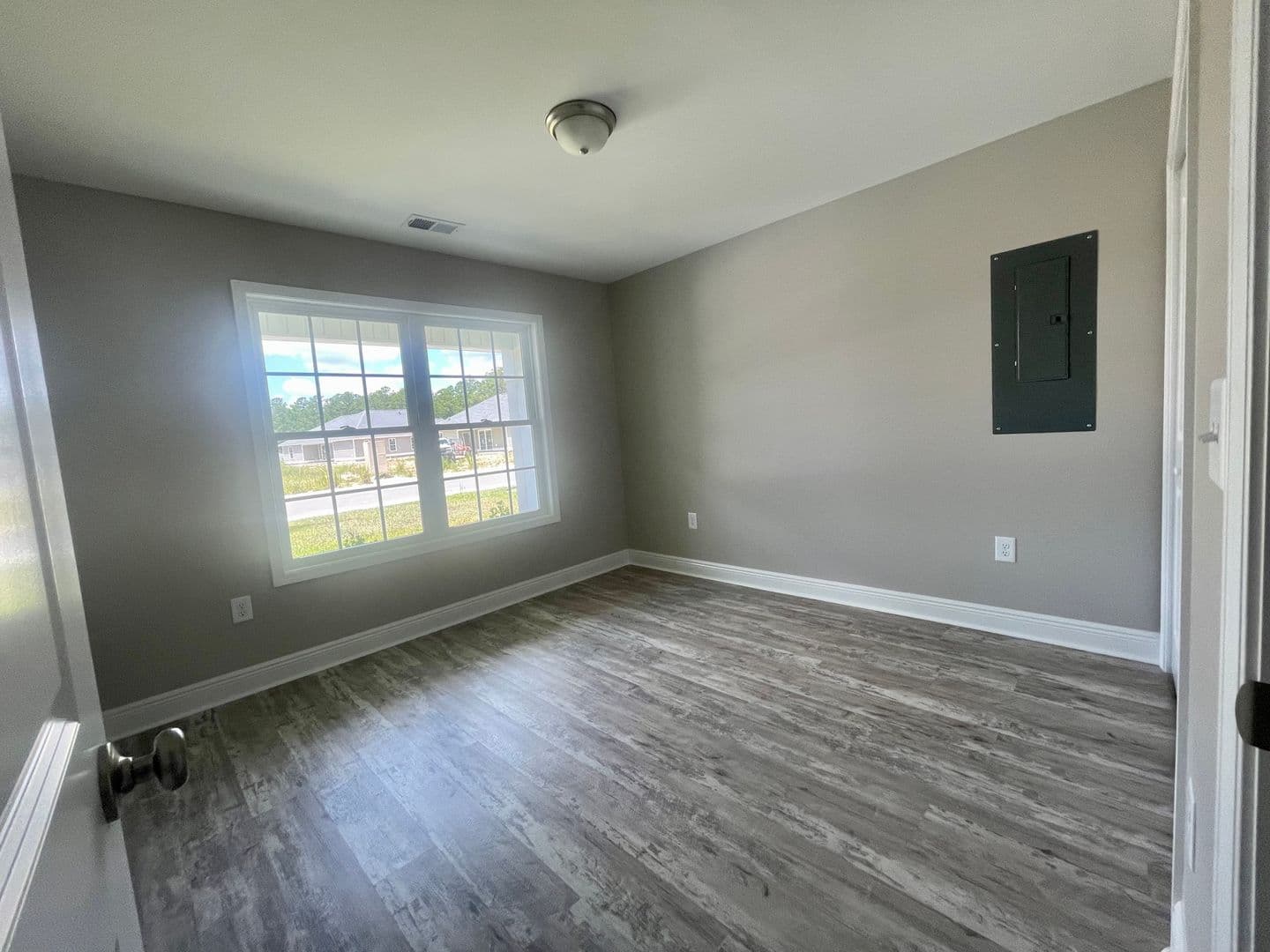 Conway House: 3124 Belgrove Lane