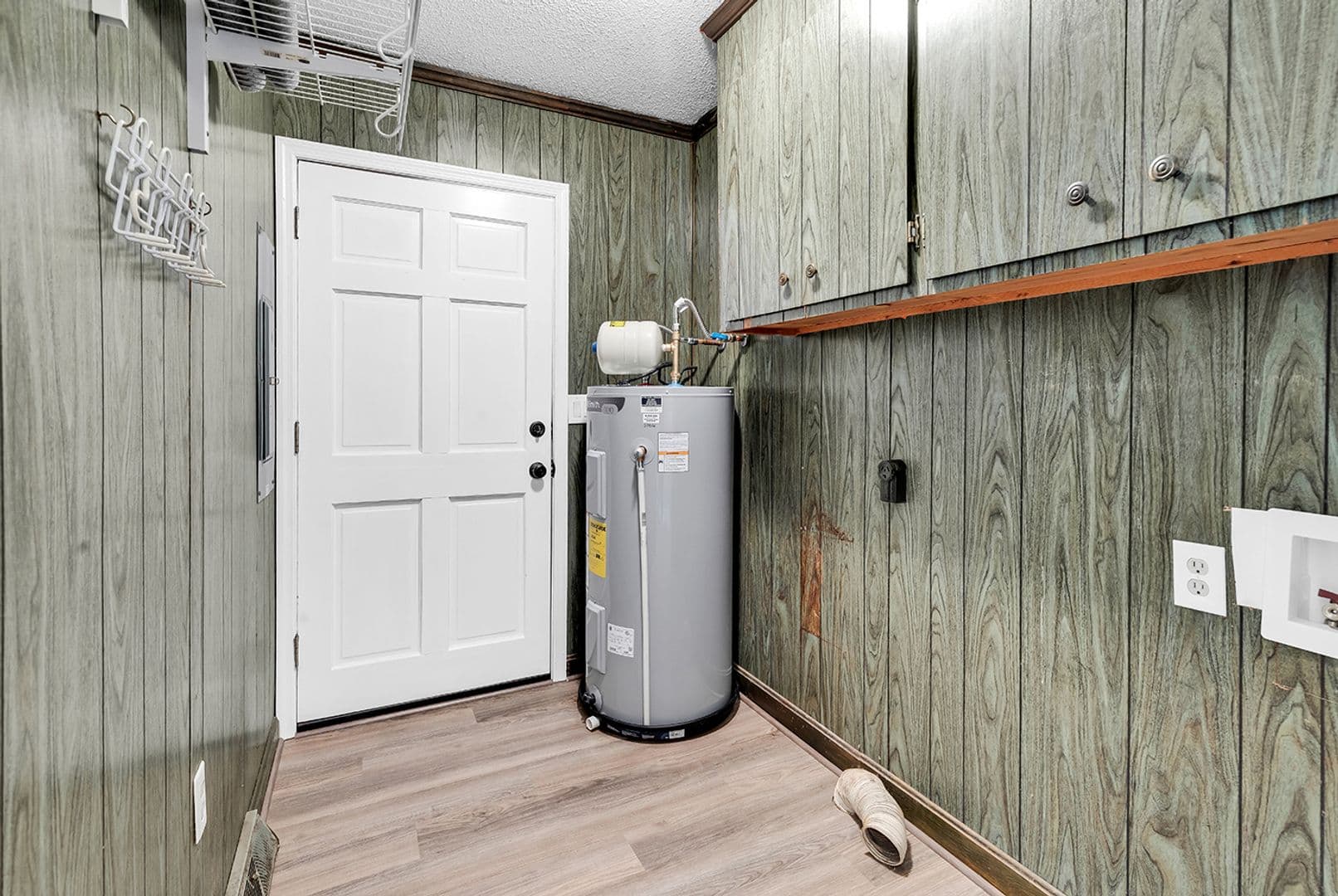 Aynor House: 1354 Rogers Road