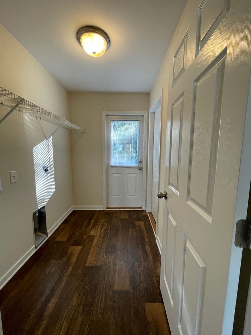 Conway House: 1495 Leatherman Road