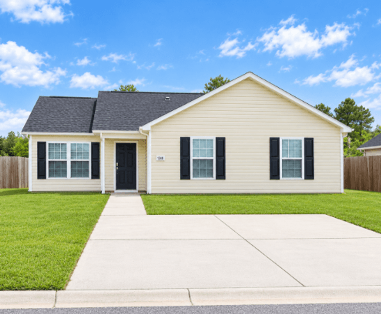 Myrtle Beach House: 285 Weyburn Street