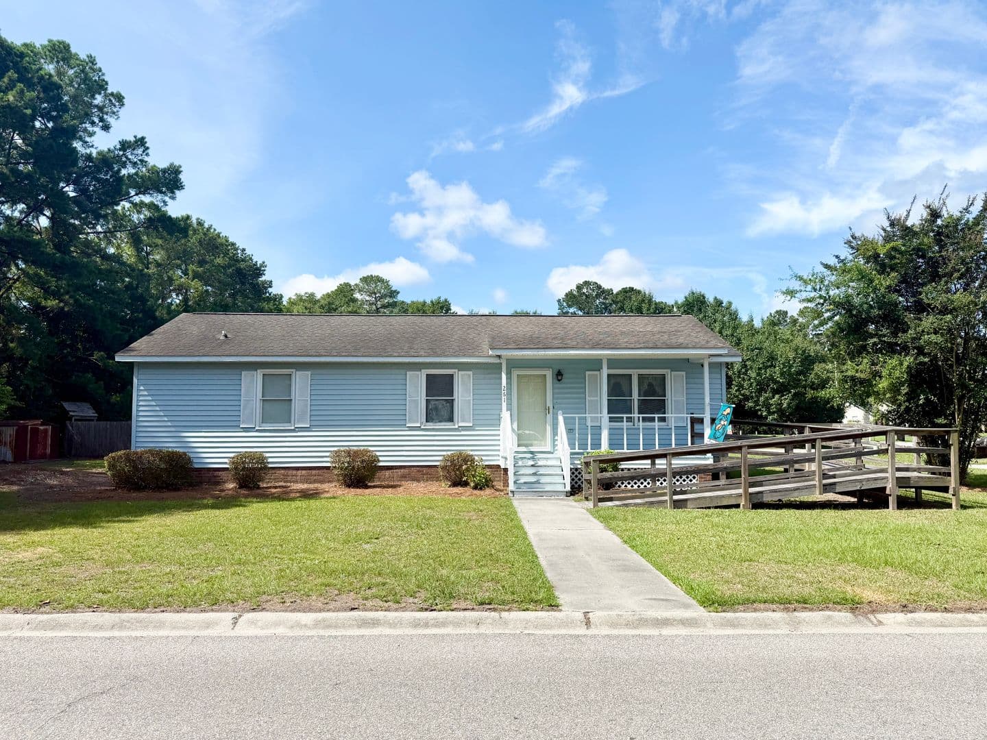Conway House: 261 Youpon Drive