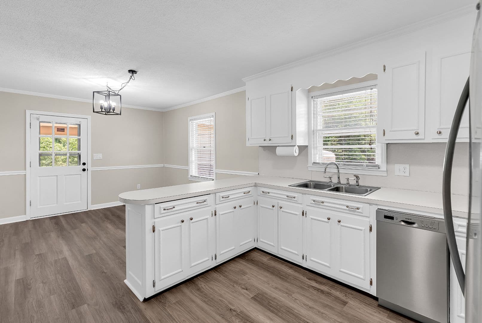 Aynor House: 1354 Rogers Road