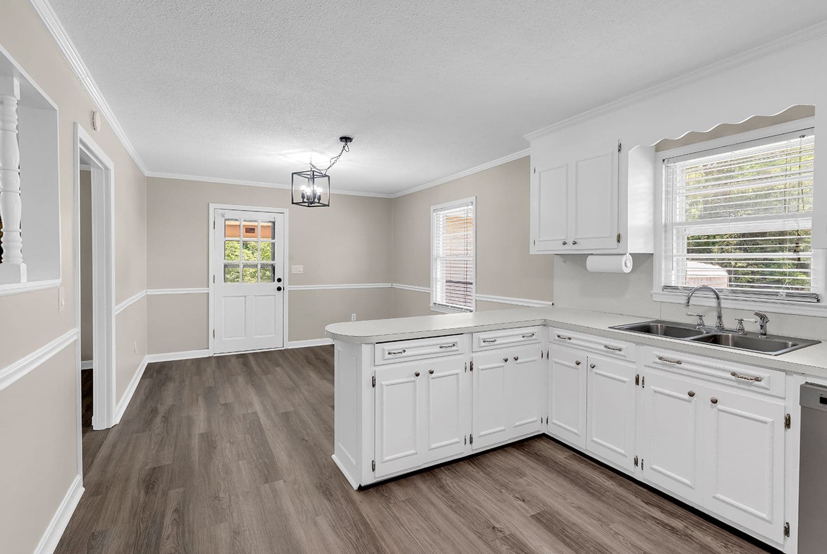 Aynor House: 1354 Rogers Road