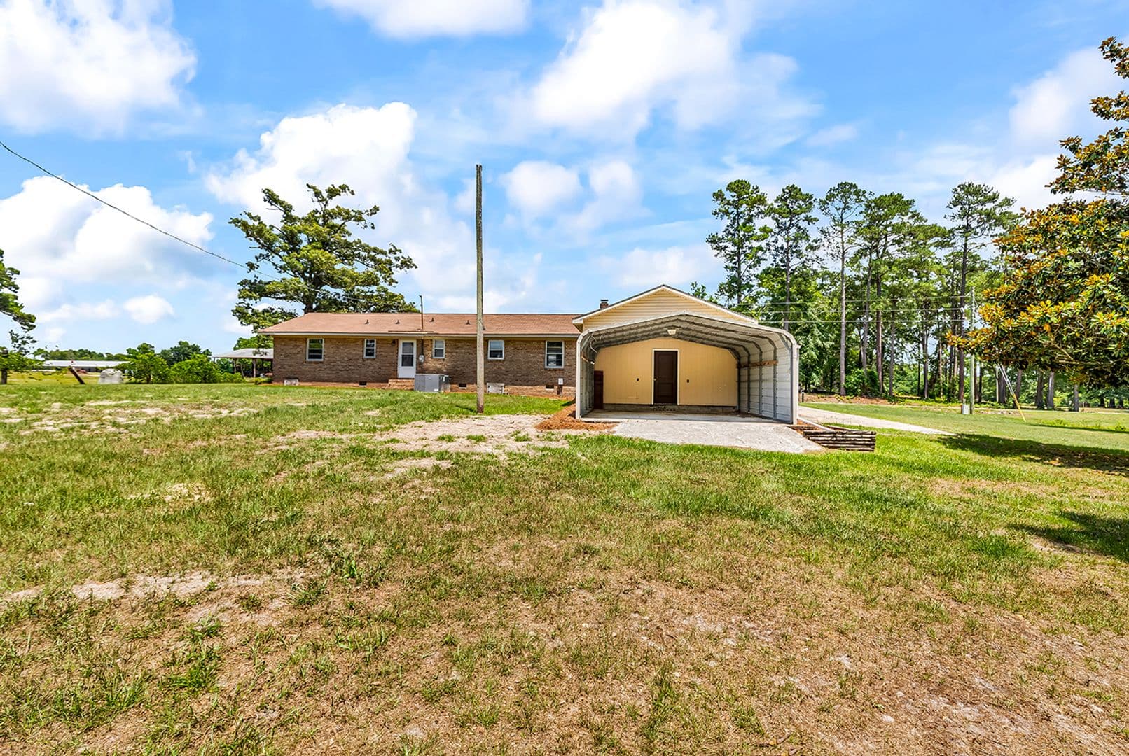 Aynor House: 1354 Rogers Road
