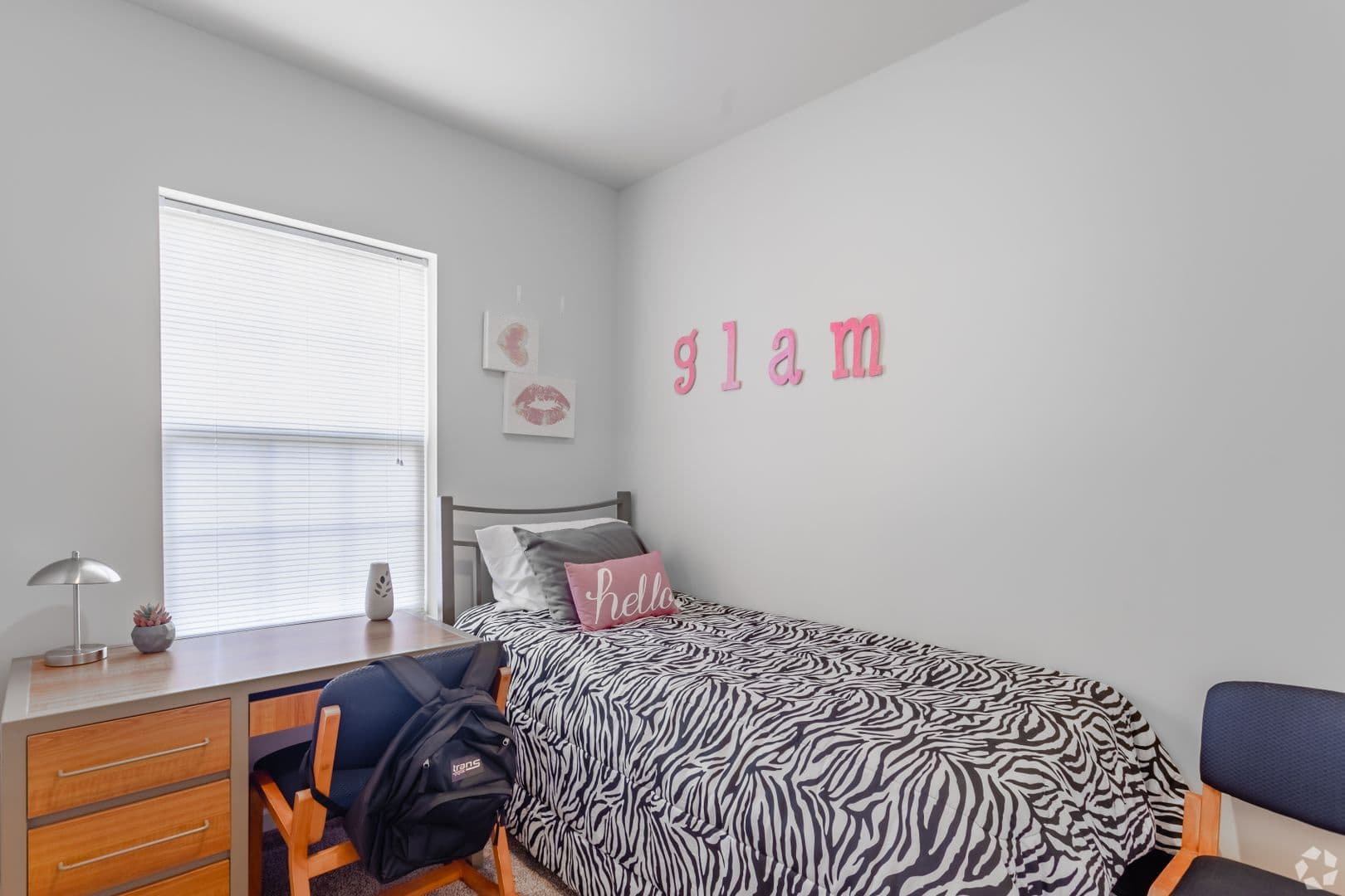 Shippensburg Apartment: 14 Kenneth Ave