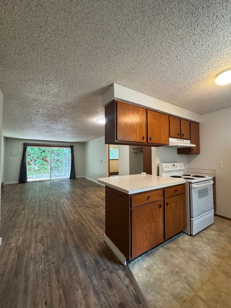 Ellensburg Apartment: 1604 N Brook Ct