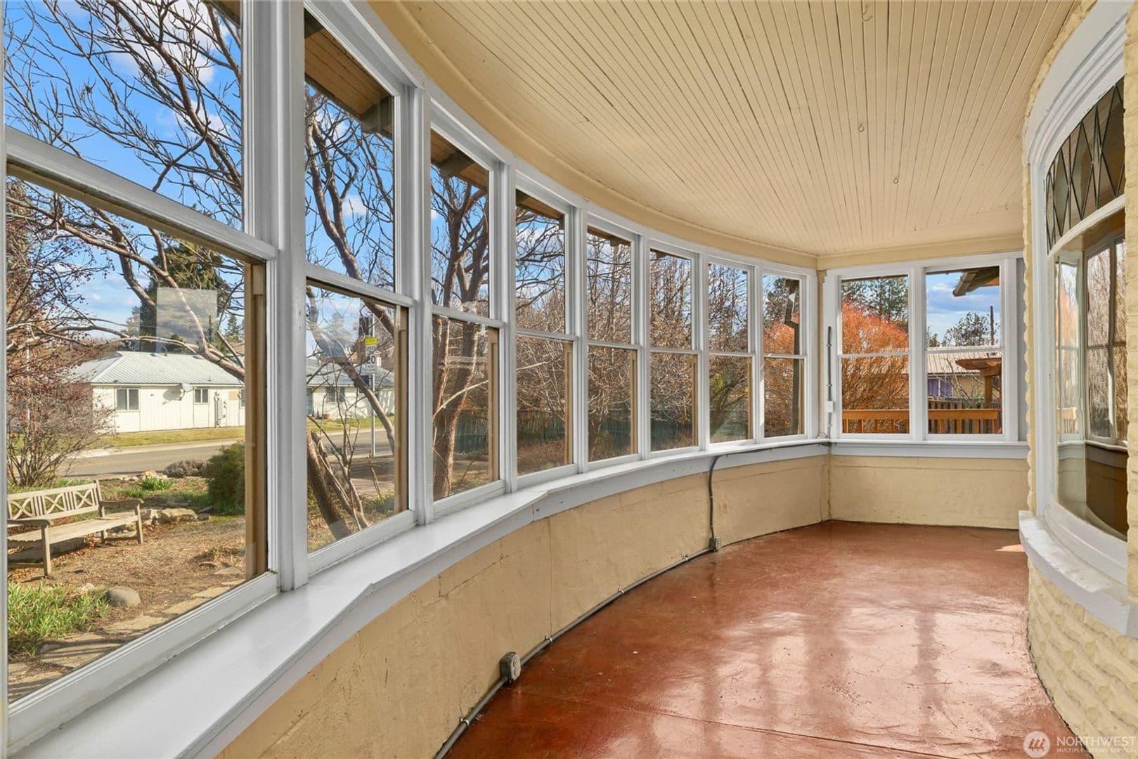 Ellensburg House: 312 E Manitoba
