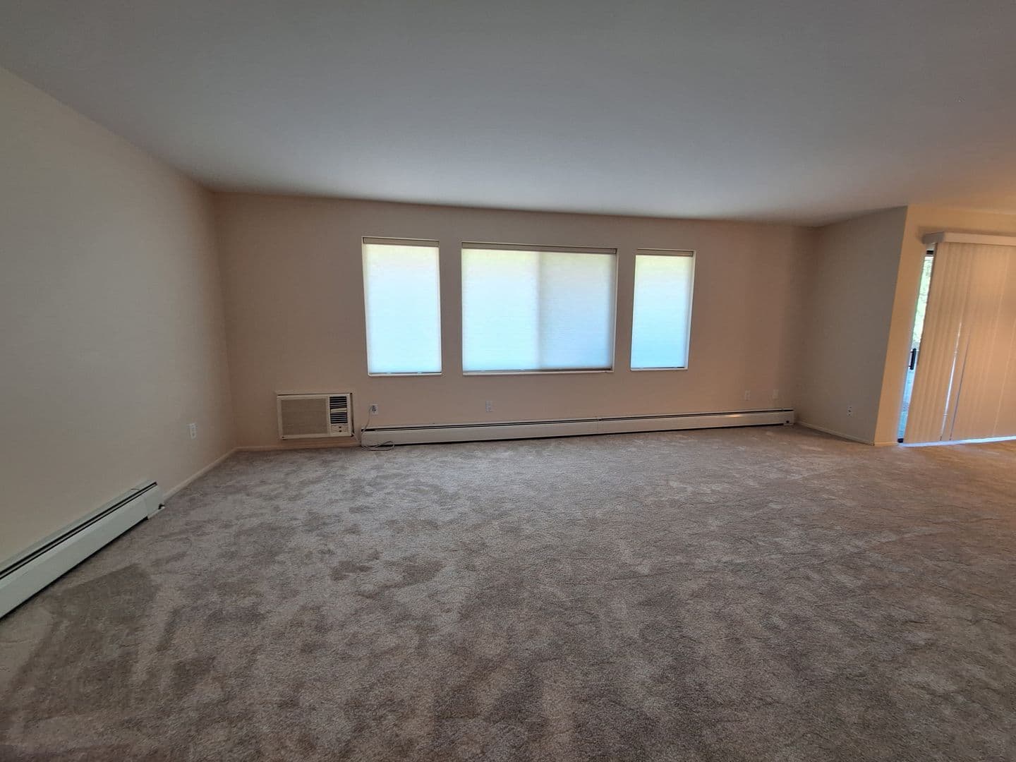 Ellensburg Apartment: 700 E 5th Ave