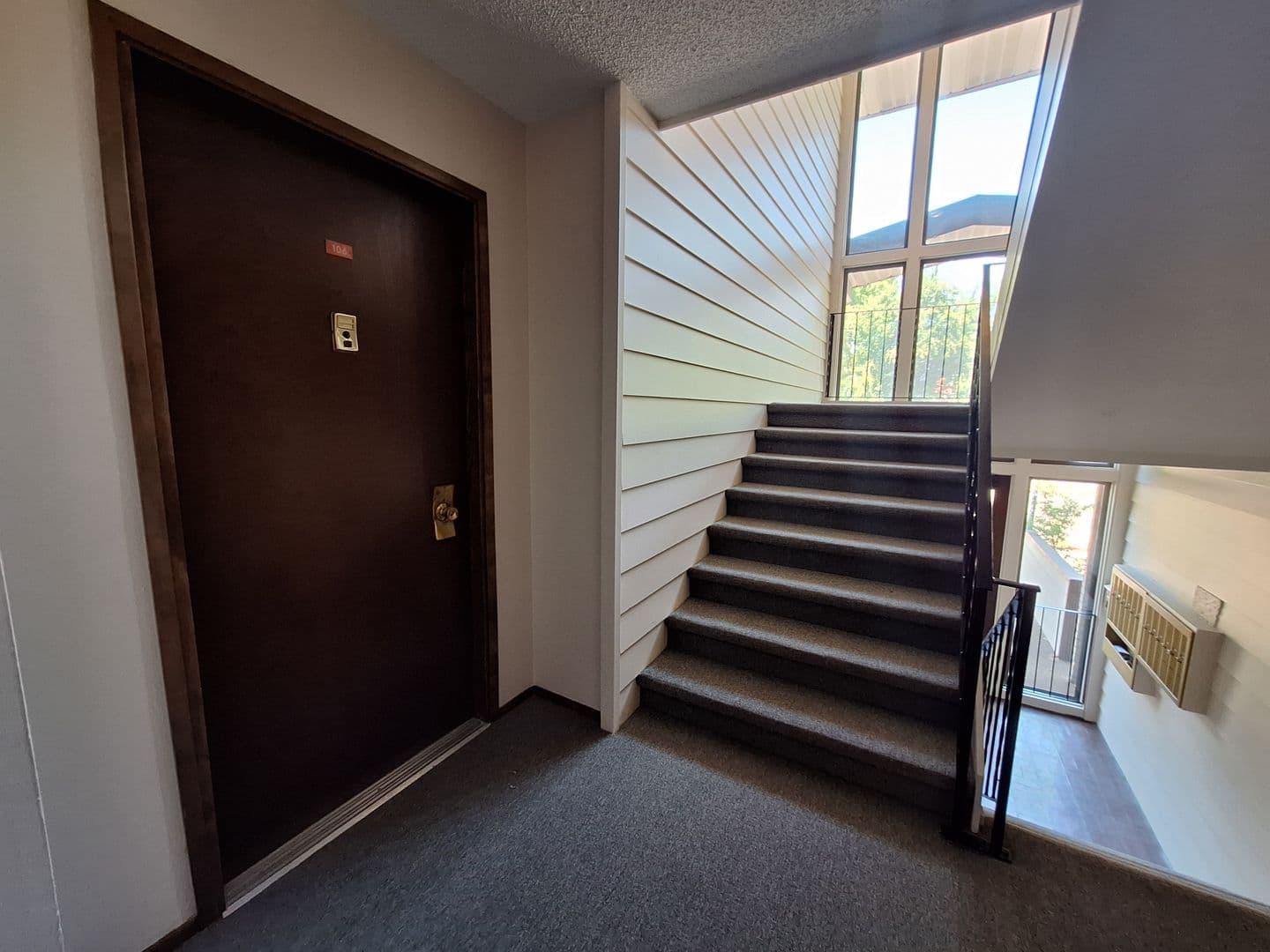 Ellensburg Apartment: 700 E 5th Ave