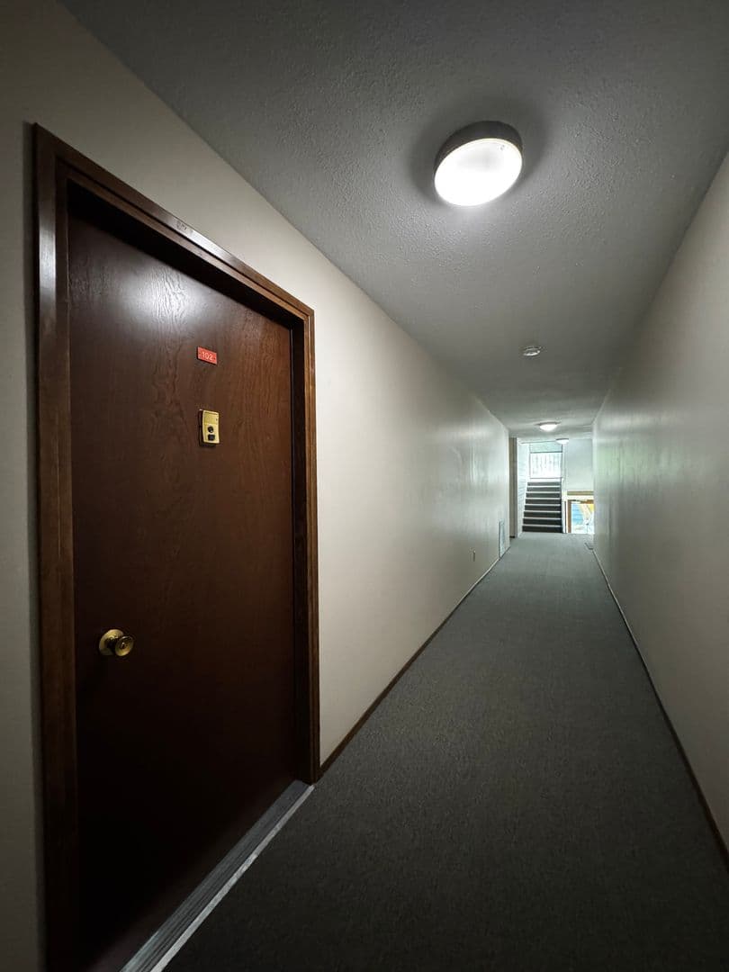 Ellensburg Apartment: 700 E 5th Ave