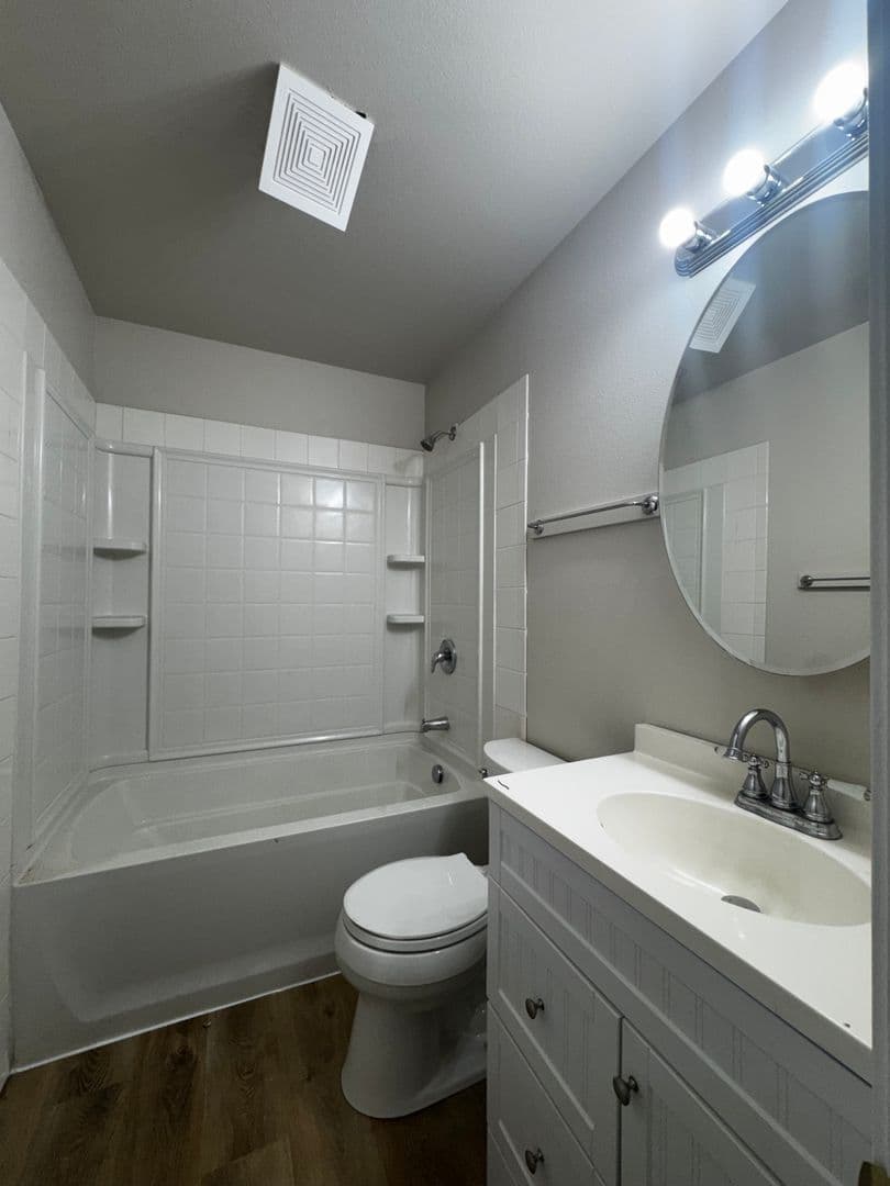Ellensburg House: 2203 N Abbey Glen Ct